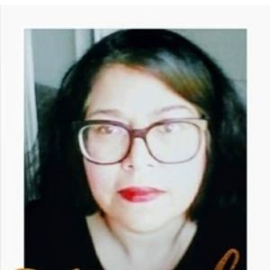 Meet your Posher, Juanita